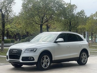 奥迪Q5 2.0T 舒适型 