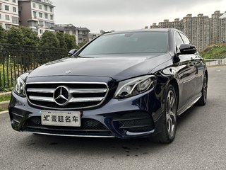 奔驰E级 E300L 2.0T 自动 运动时尚型 