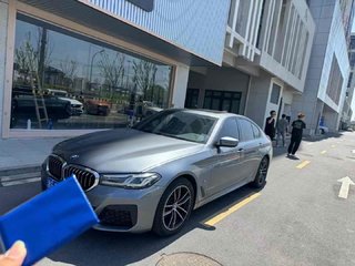 宝马5系 525i 2.0T 自动 M运动套装 