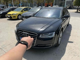 奥迪A8L 3.0T 舒适型 