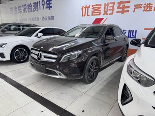 奔驰GLA 220 2.0T 自动 时尚型 