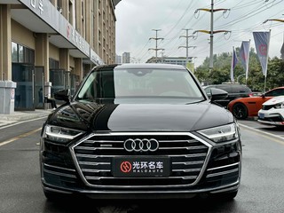 奥迪A8L 55 3.0T 自动 豪华型 