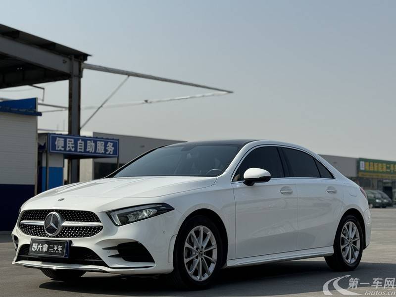 奔驰A级 A200L 2019款 1.3T 自动 运动轿车先行特别版 (国Ⅵ) 