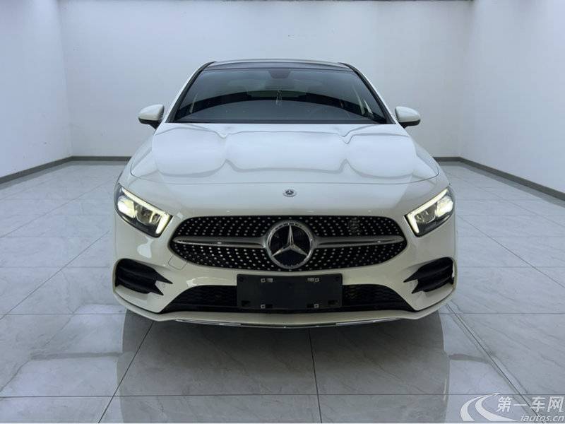 奔驰A级 A200L 2021款 1.3T 自动 运动轿车时尚型 (国Ⅵ) 