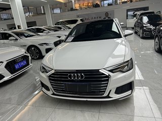 奥迪A6L 45TFSI 