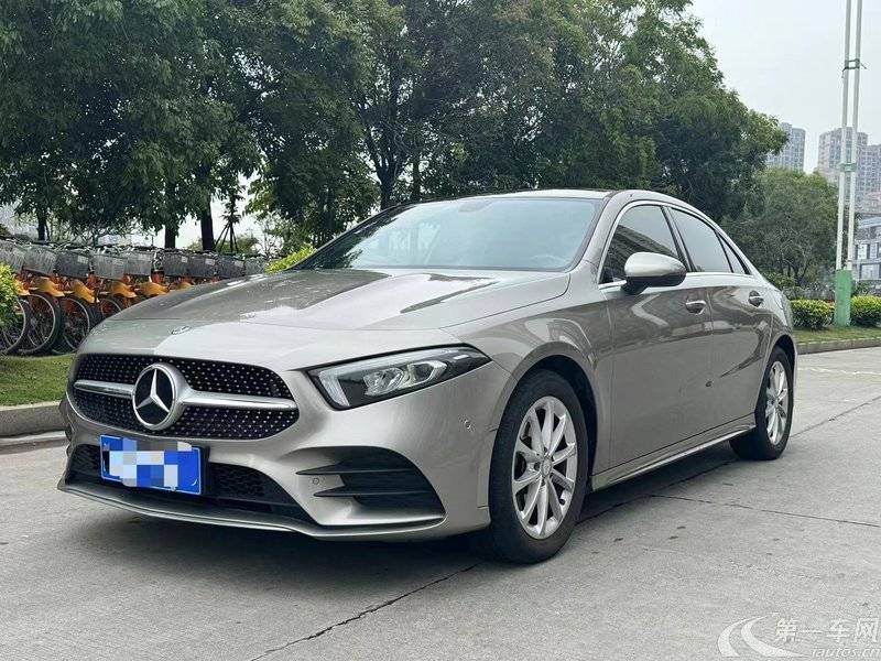 奔驰A级 A200L 2020款 1.3T 自动 运动轿车版 (国Ⅵ) 