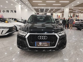 奥迪Q5L 40TFSI 2.0T 自动 荣享时尚型 