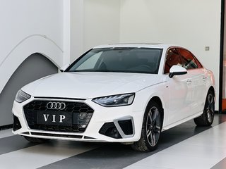 奥迪A4L 40TFSI 2.0T 自动 豪华动感型 