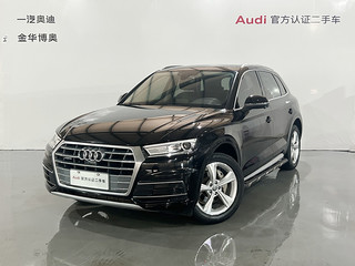 奥迪Q5L 40TFSI 2.0T 自动 荣享进取型 