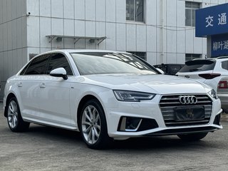 奥迪A4L 40TFSI 2.0T 自动 时尚型 