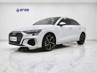 奥迪A3 L35TFSI 1.4T 自动 Limousline时尚运动型 