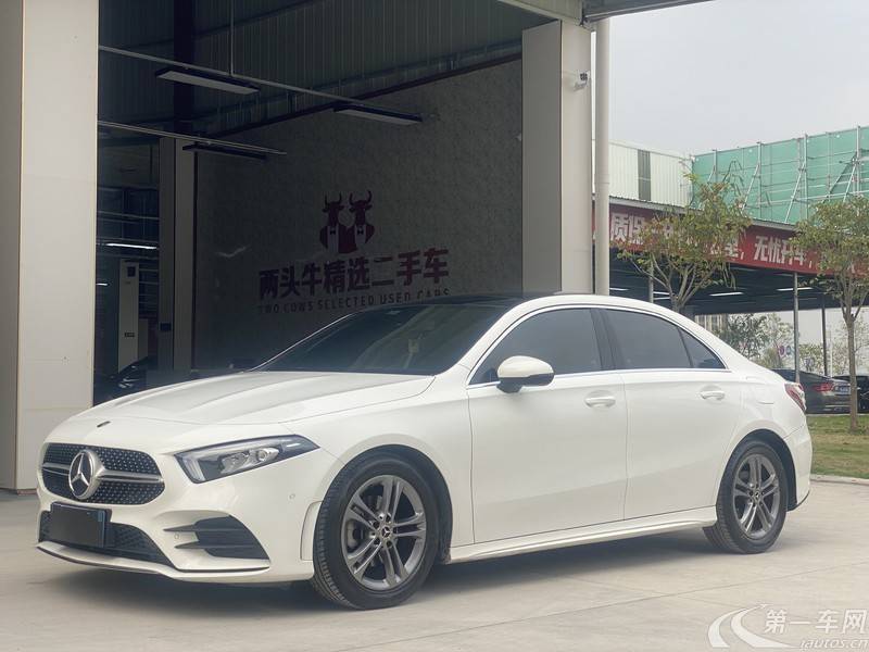 奔驰A级 A180L 2020款 1.3T 自动 改款2运动轿车 (国Ⅵ) 