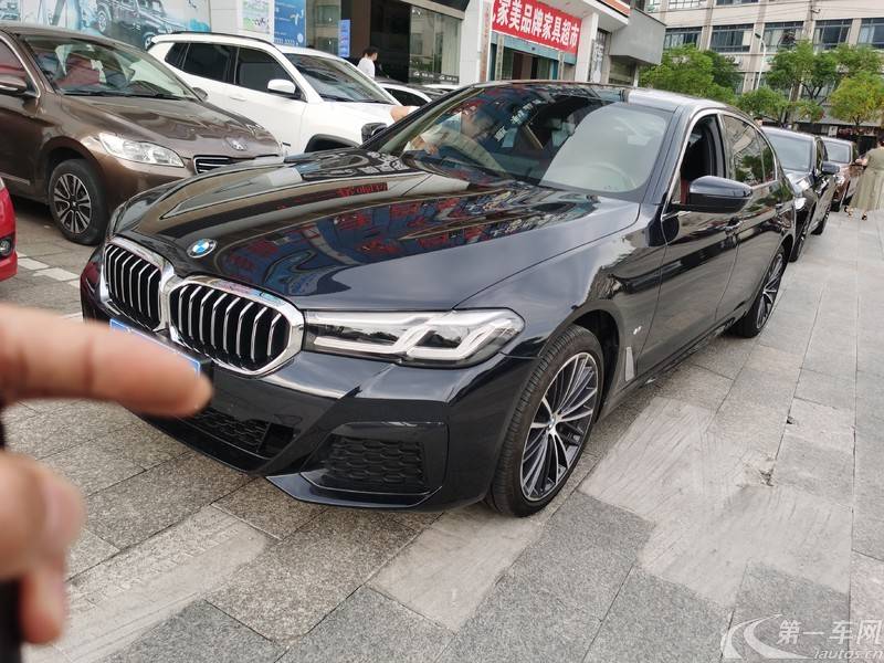 宝马5系 530Li 2022款 2.0T 自动 汽油 改款二领先型M运动套装 (国Ⅵ) 