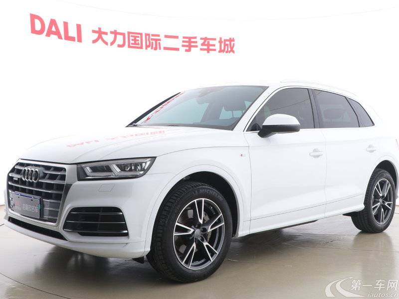 奥迪Q5L 40TFSI 2018款 2.0T 自动 荣享时尚型 (国Ⅵ) 