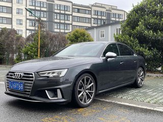 奥迪S4 3.0T 