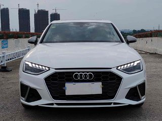 奥迪A4L 40TFSI 2.0T 自动 豪华动感型 