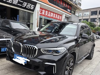 宝马X5 xDrive30Li 2.0T 自动 尊享型M运动套装 