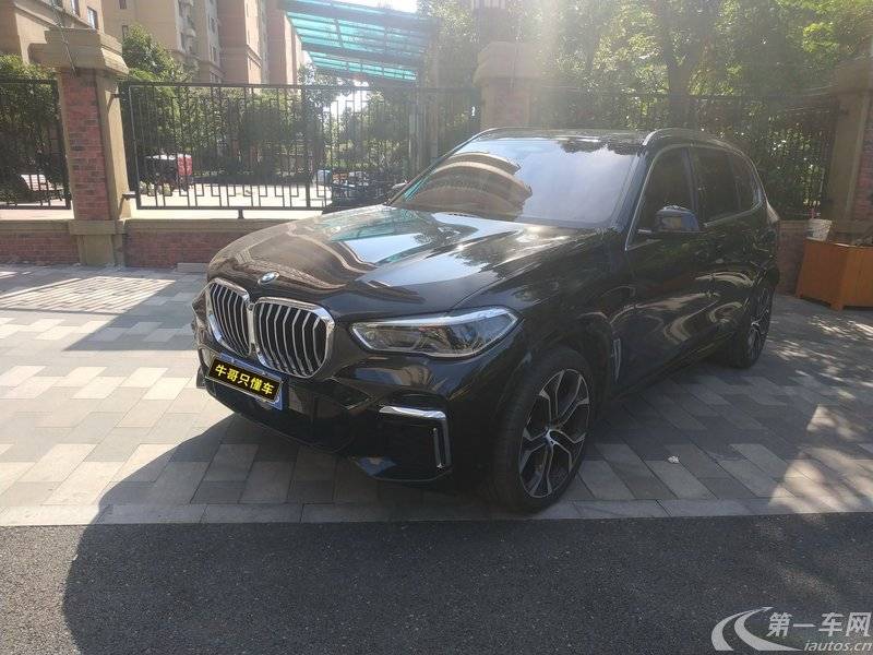 宝马X5 xDrive40Li 2022款 3.0T 自动 尊享型M运动套装 (国Ⅵ) 