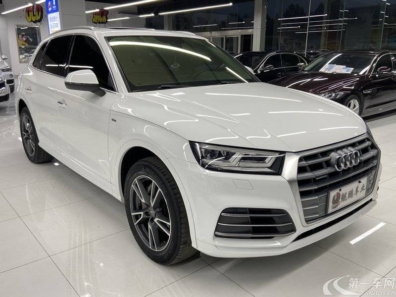 奥迪Q5L 40TFSI 2018款 2.0T 自动 荣享时尚型 (国Ⅴ) 