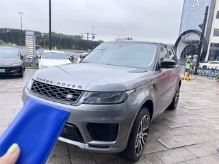 路虎揽胜运动版 3.0T 自动 耀黑版 