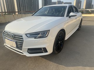 奥迪A4L 40TFSI 2.0T 自动 30周年运动型 