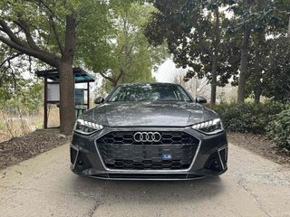 奥迪A4L 40TFSI 2.0T 自动 豪华动感型 