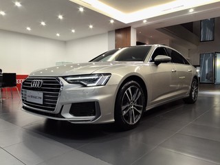 奥迪A6L 40TFSI 2.0T 自动 豪华动感型 