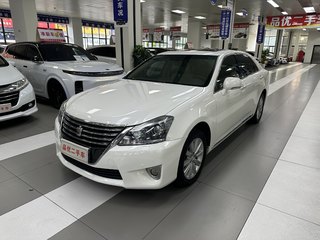 丰田皇冠 2.5L 自动 Royal真皮版 