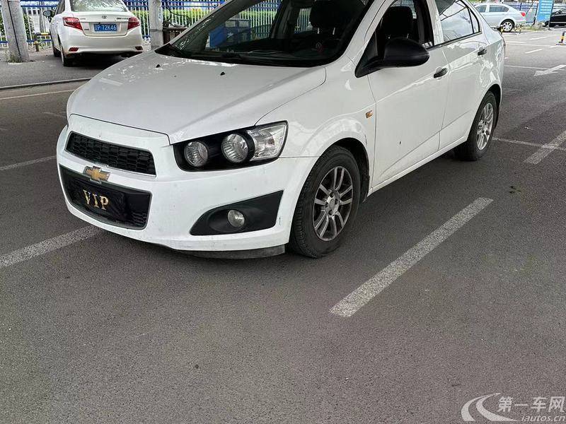 雪佛兰爱唯欧 2011款 1.4L 手动 4门5座三厢车 SE (国Ⅳ) 