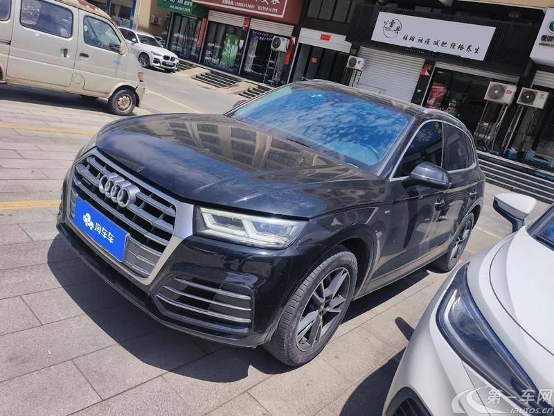 奥迪Q5L 40TFSI 2018款 2.0T 自动 荣享时尚型 (国Ⅵ) 