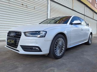 奥迪A4L 35TFSI 2.0T 自动 标准型典藏版 