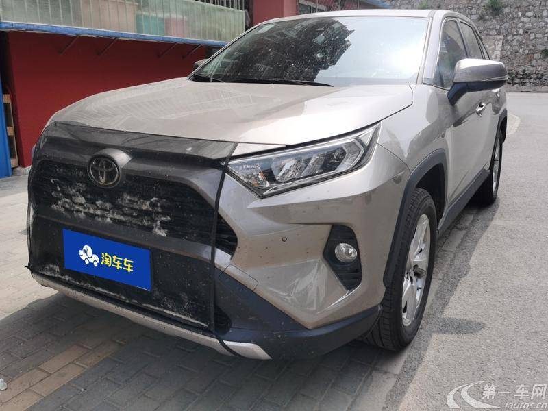 丰田RAV4 2022款 2.0L 自动 前驱 风尚PLUS版 (国Ⅵ) 