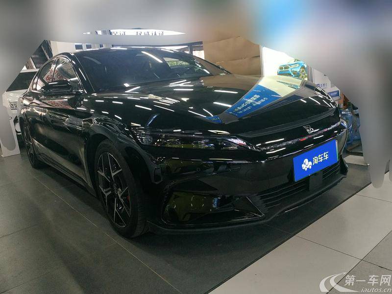 比亚迪汉EV 2022款 自动 715KM尊荣型 纯电动 