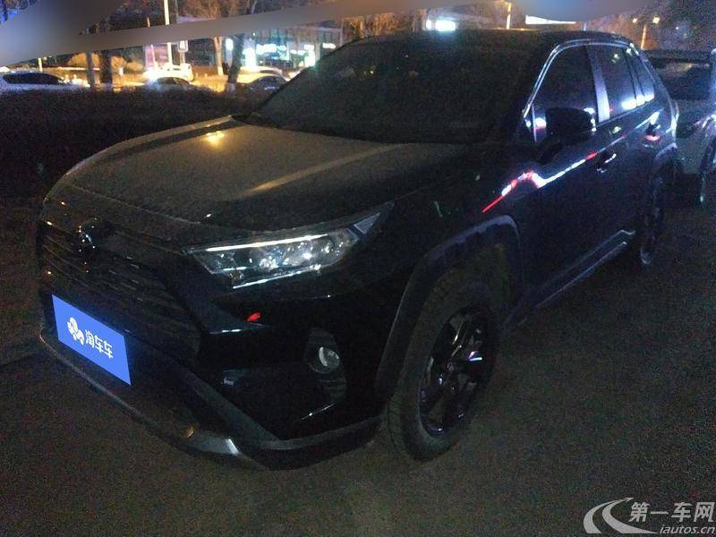 丰田RAV4 2022款 2.0L 自动 四驱 风尚PLUS版 (国Ⅵ) 