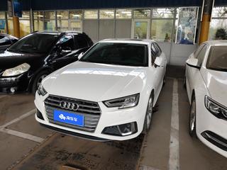 奥迪A4L 40TFSI 2.0T 自动 时尚型 