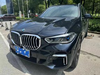 宝马X5 xDrive40Li 3.0T 自动 改款M运动套装 