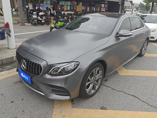 奔驰E级 E300L 2.0T 自动 运动时尚型 