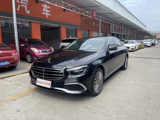 奔驰E级 300L 2.0T 自动 改款三豪华型 