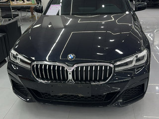 宝马5系 530Li 2.0T 自动 改款尊享型M运动套装 