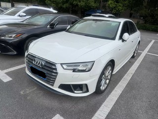 奥迪A4L 40TFSI 2.0T 自动 时尚型 