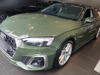 奥迪A5 Coupe 40 TFSI 2.0T 自动 时尚动感型 