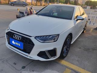 奥迪A4L 40TFSI 2.0T 自动 时尚动感型 