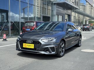 奥迪A4L 40TFSI 2.0T 自动 时尚动感型 