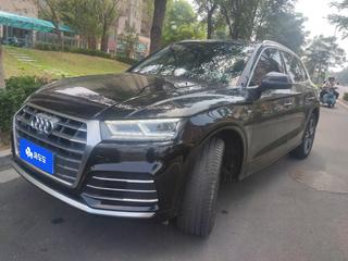 奥迪Q5L 45TFSI 2.0T 自动 尊享时尚型 