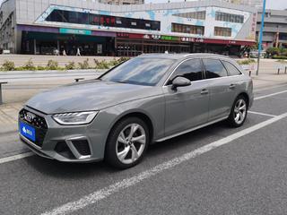 奥迪A4旅行 40TFSI 2.0T 自动 时尚动感型 