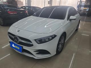 奔驰A级 A200L 1.3T 自动 运动轿车版 