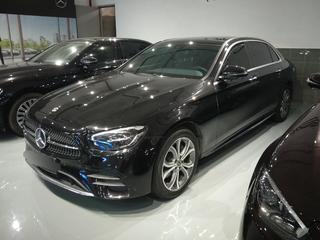 奔驰E级 E300L 2.0T 自动 运动时尚型 