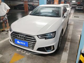 奥迪A4L 40TFSI 2.0T 自动 时尚型 