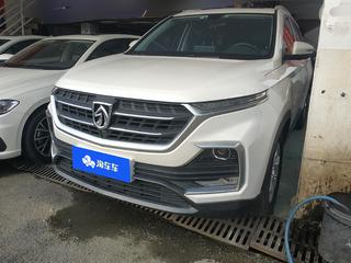 宝骏530 1.5T 自动 豪华型 