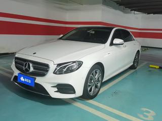 奔驰E级 E300L 2.0T 自动 运动时尚型 